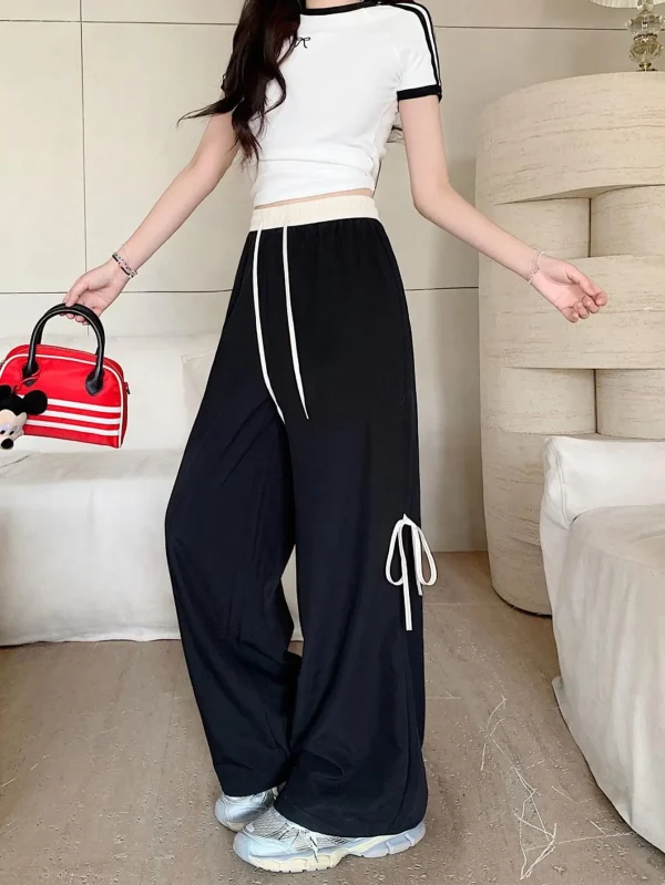 Casual loose straight pants Elastic waistband Machine washable in all seasons Suitable for daily comfort and casual outings - Image 3